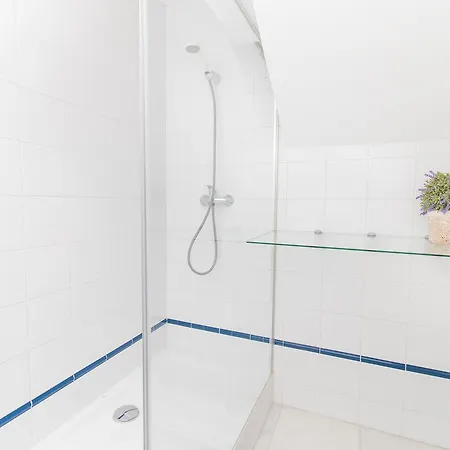 Apartment C46 - House With Garden & Pool In